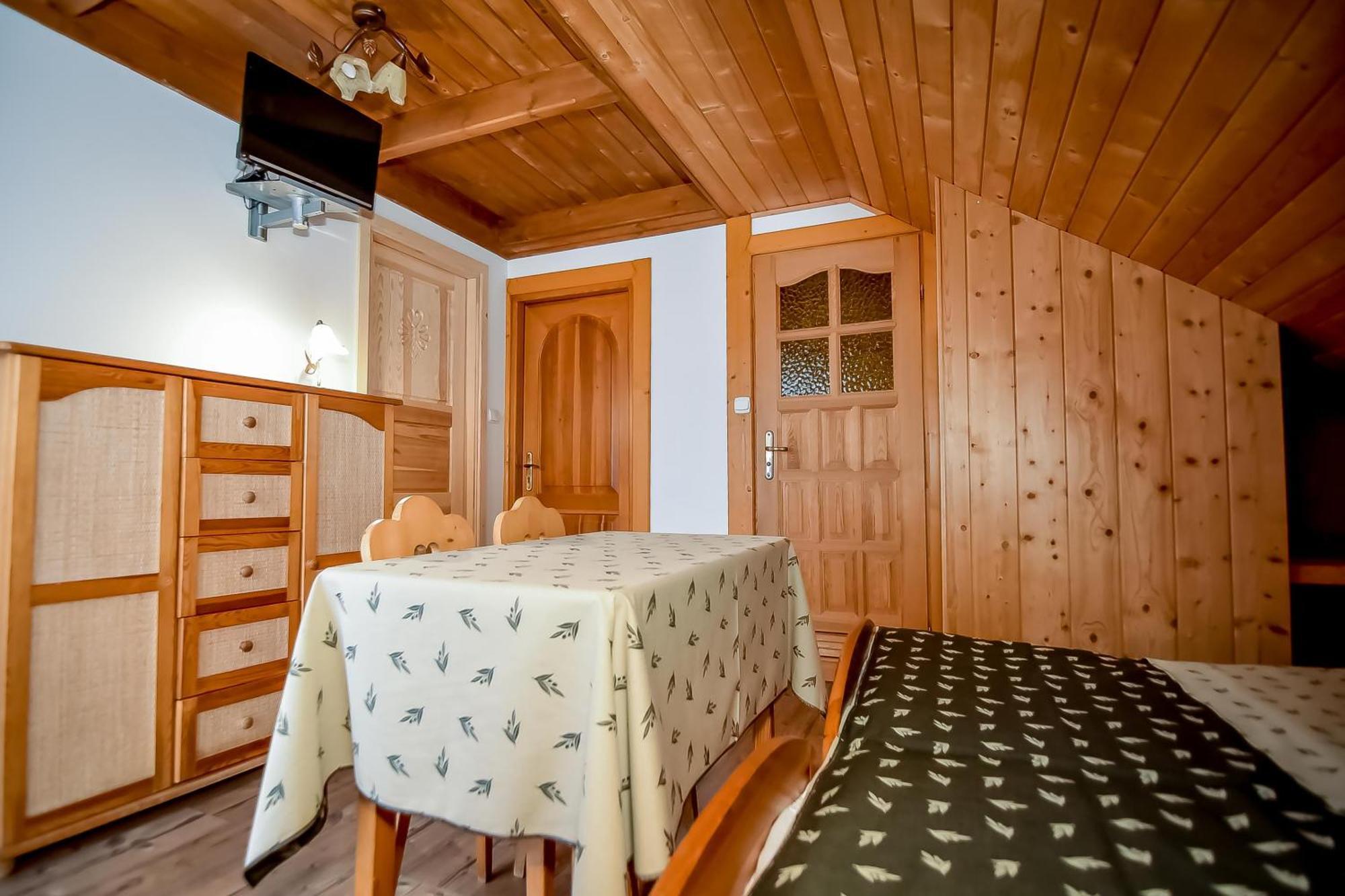 Willa Pod Orlem Jacuzzi Sauna 考斯赛力克 外观 照片